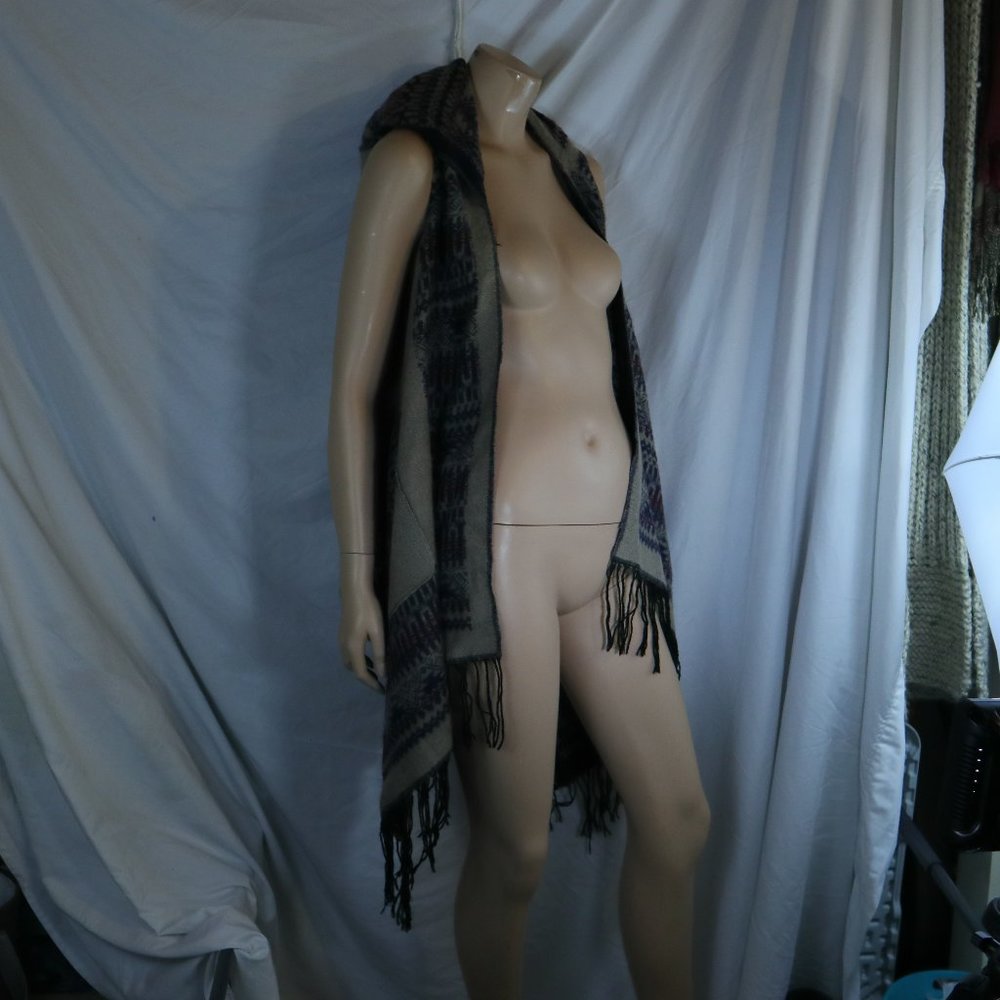 O/S Poncho Vest!